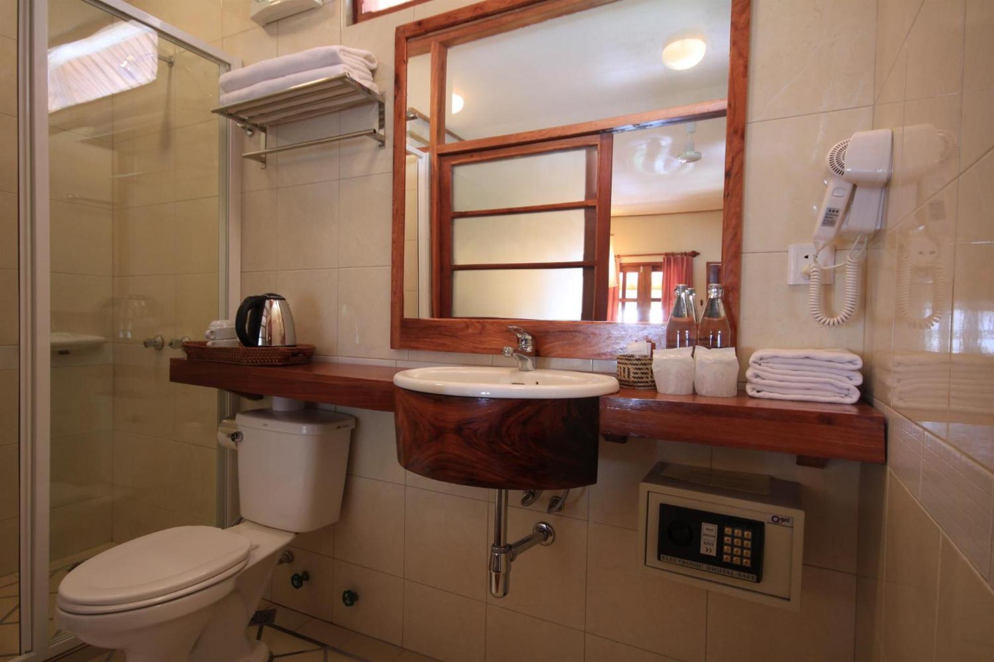 Sala Prabang Hotel Луанг Прабанг Екстериор снимка