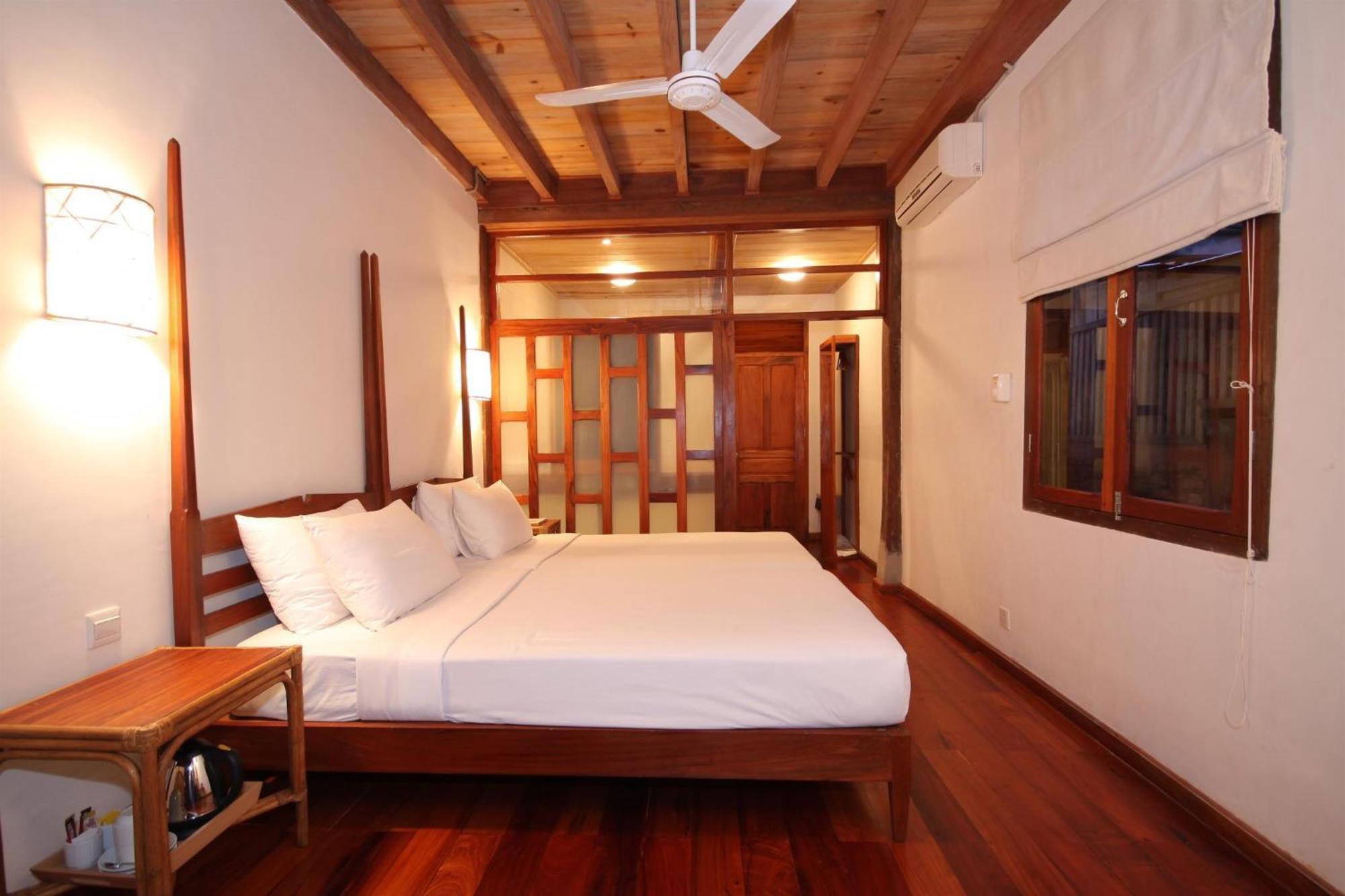 Sala Prabang Hotel Луанг Прабанг Екстериор снимка