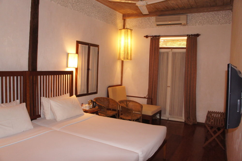 Sala Prabang Hotel Луанг Прабанг Екстериор снимка