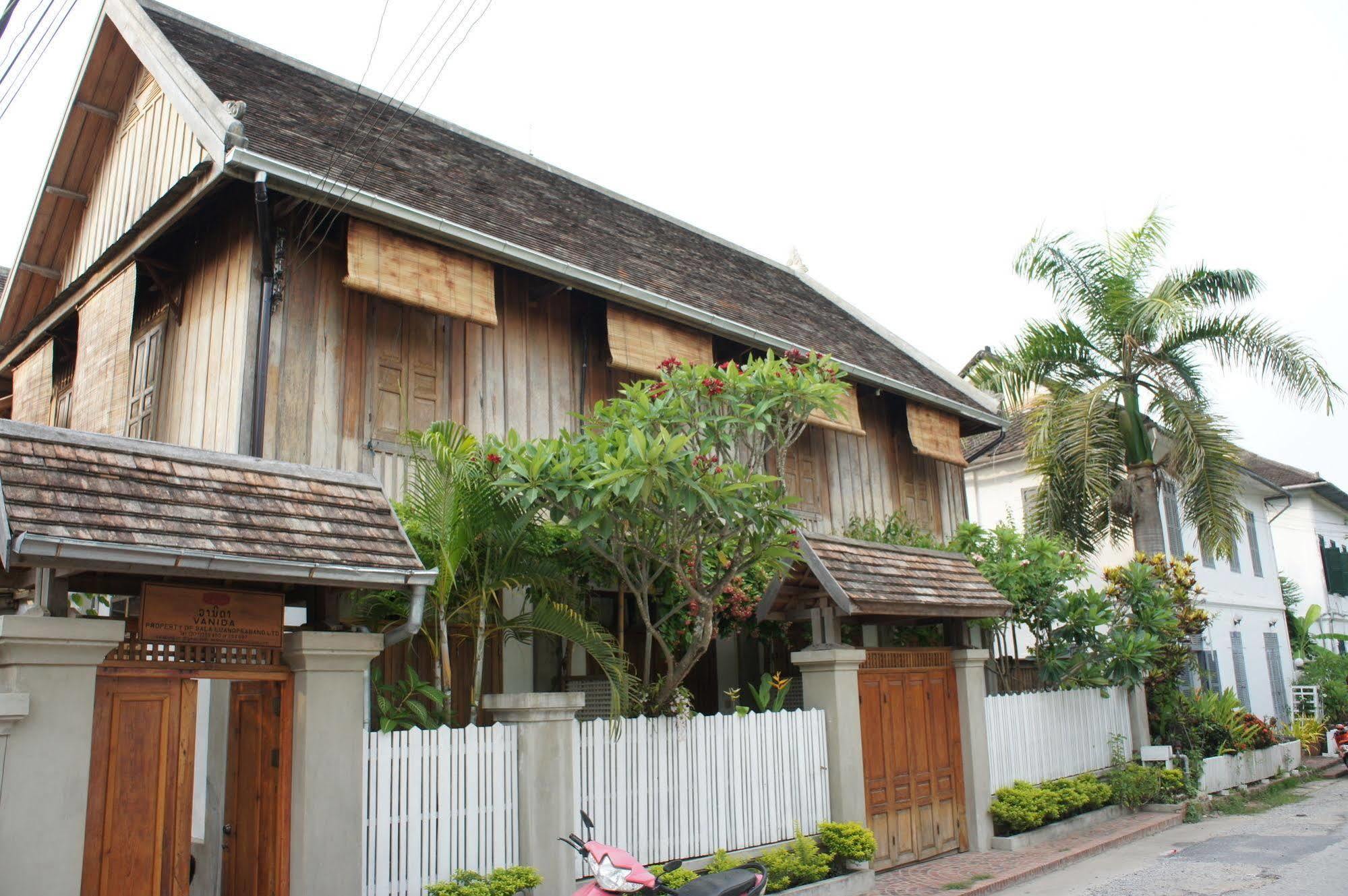 Sala Prabang Hotel Луанг Прабанг Екстериор снимка