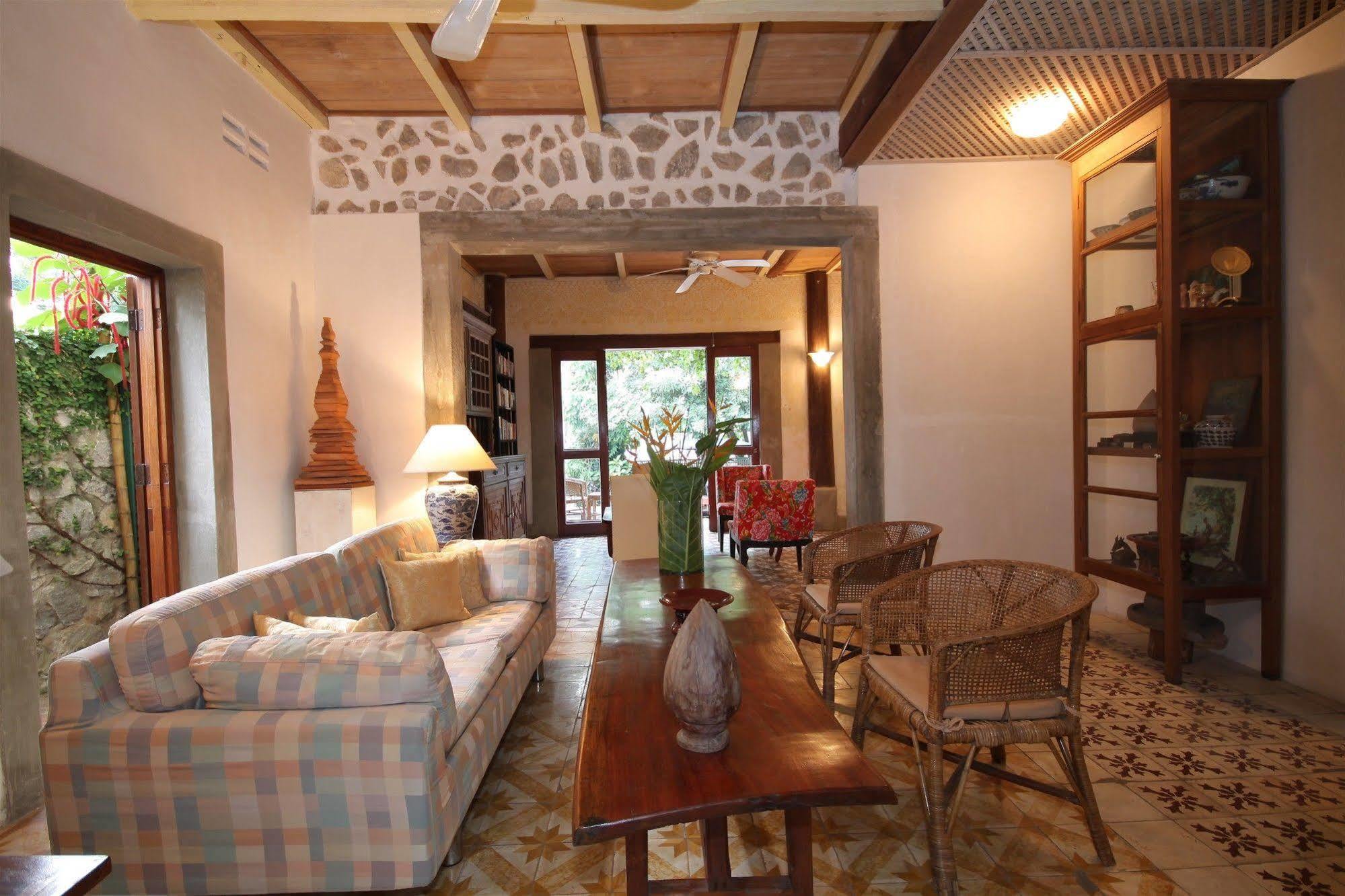 Sala Prabang Hotel Луанг Прабанг Екстериор снимка