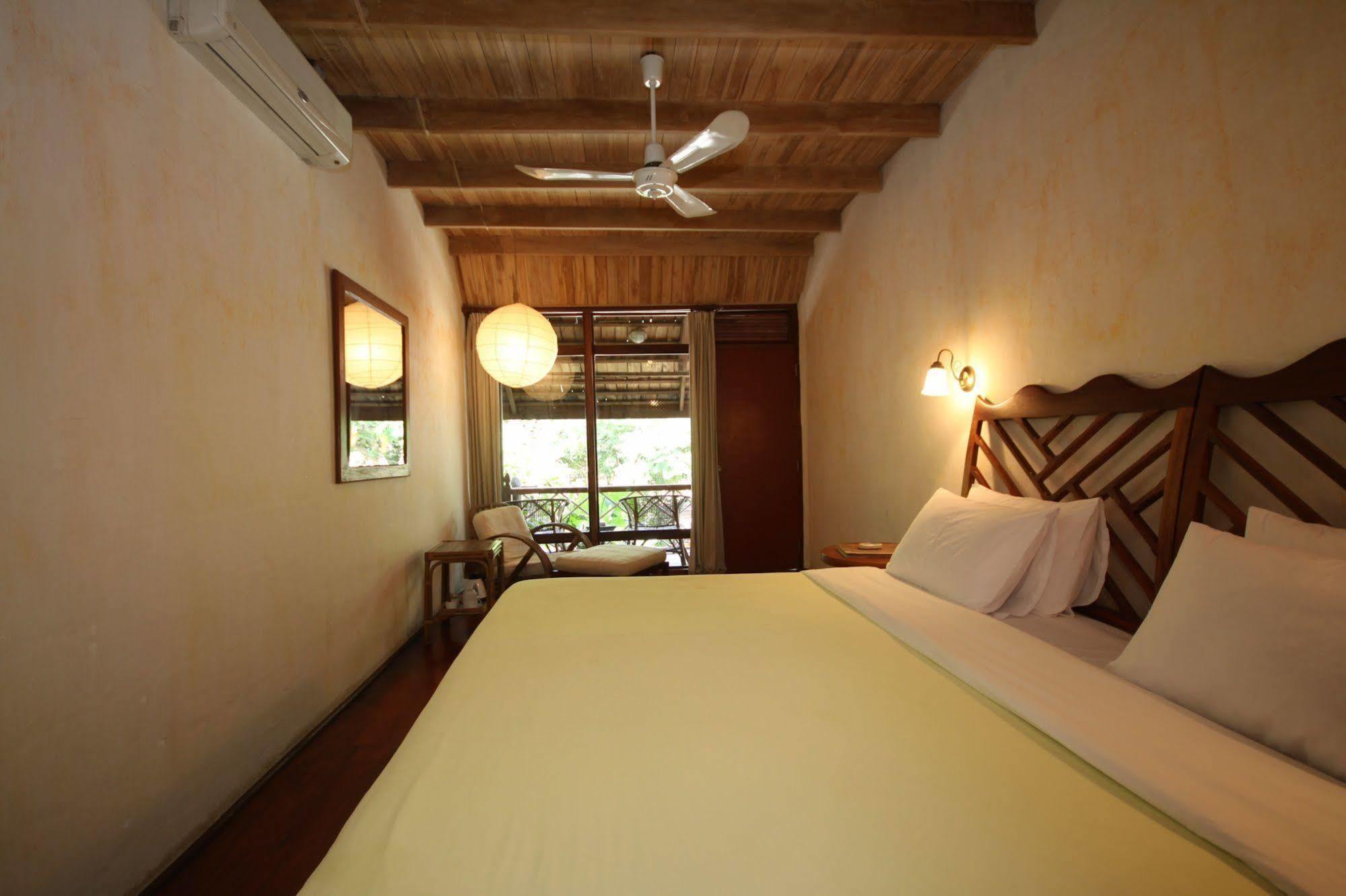Sala Prabang Hotel Луанг Прабанг Екстериор снимка