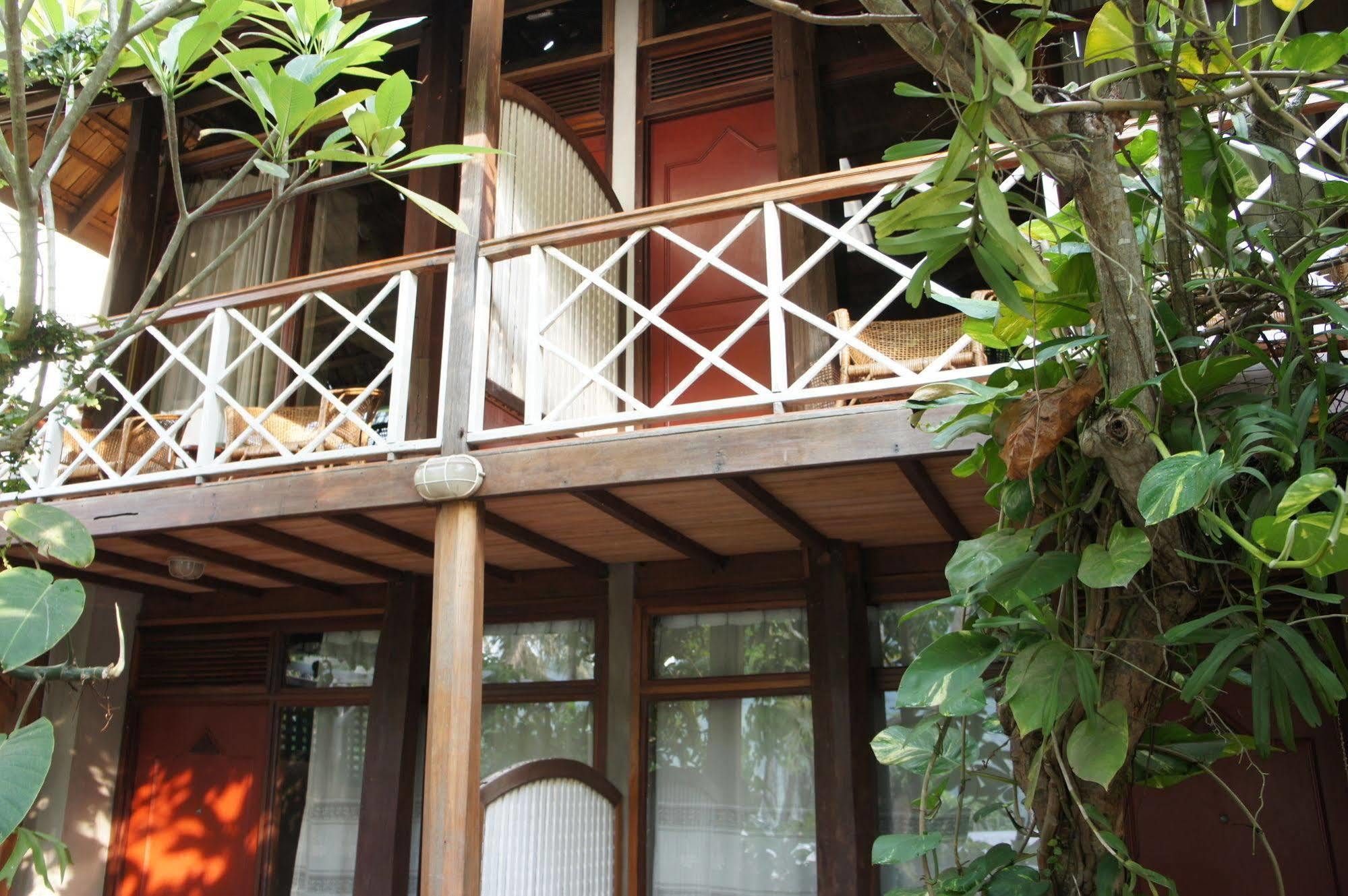 Sala Prabang Hotel Луанг Прабанг Екстериор снимка