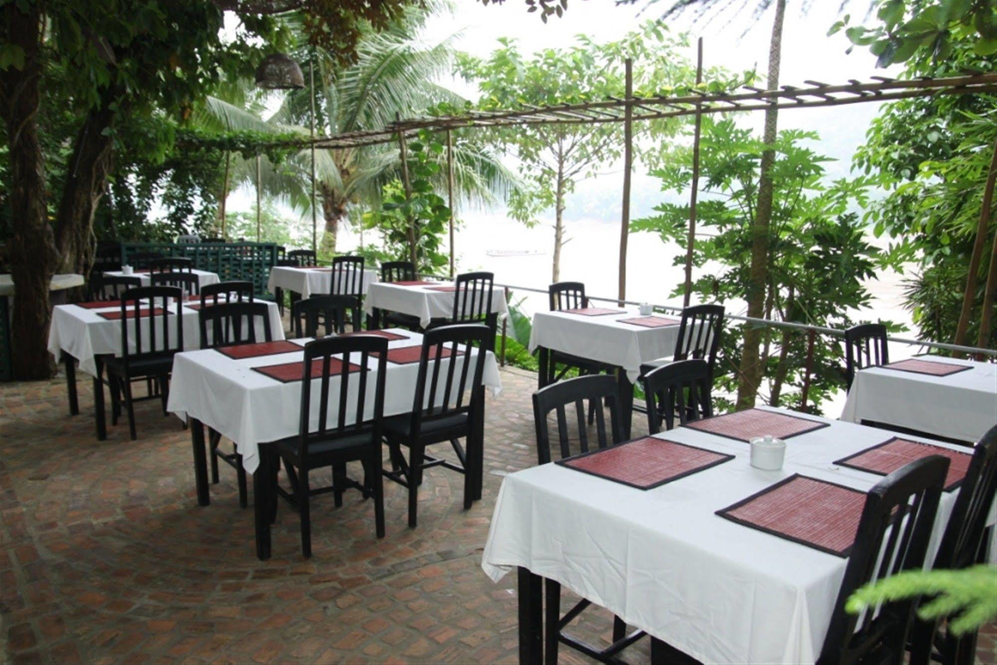 Sala Prabang Hotel Луанг Прабанг Екстериор снимка
